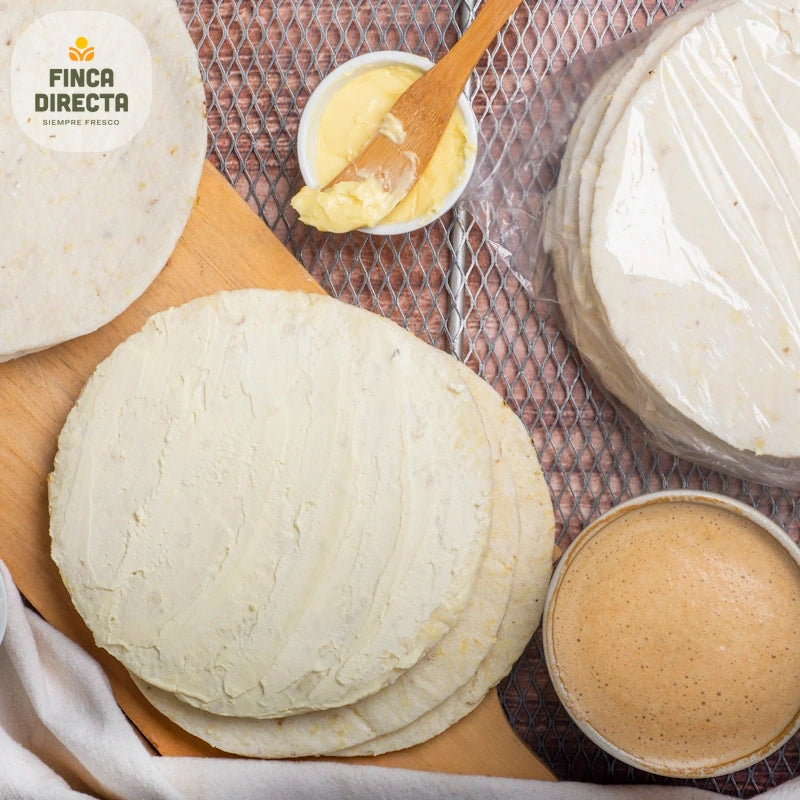 Arepa Mediana Blanca Gruesa x 10 und-Cereales y Granos-Finca Fresco-Eatsy Market